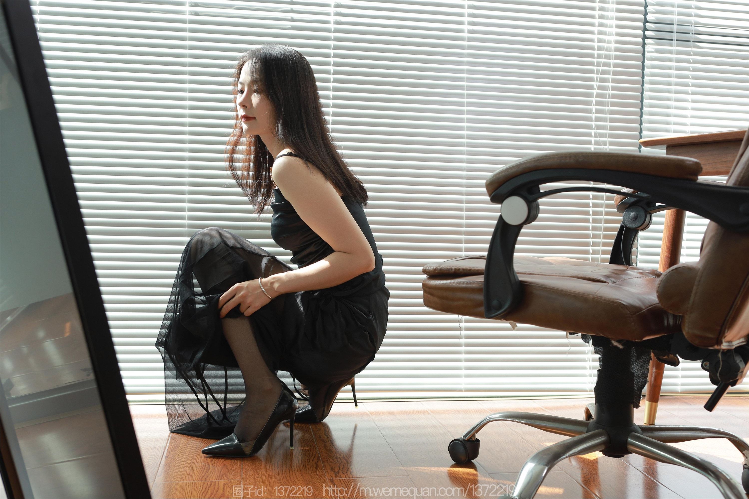 IESS异思趣向  2023.07.12 丝享家 1478 小金《黑色蒙娜丽莎》